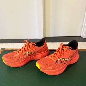 Saucony Endorphin Speed 3, women’s size 8.5